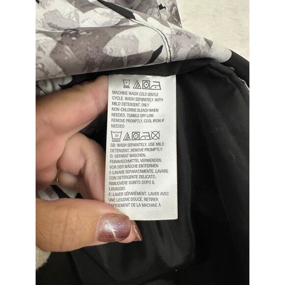 Isaac Mizrahi Windbreaker Jacket XL Lightweight Gray Black - Picture 7 of 8